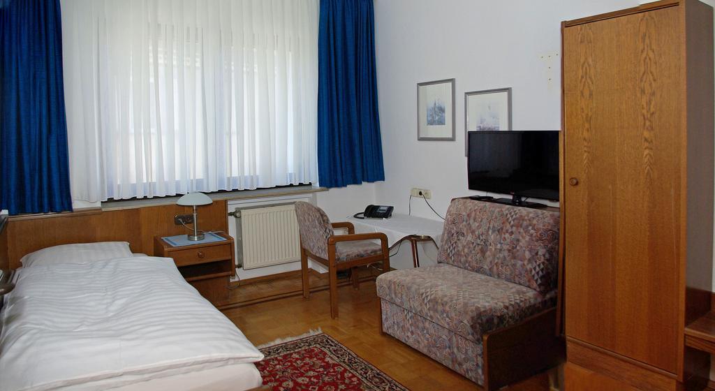Hotel Alte Bruecke Bad Homburg vor der Höhe Δωμάτιο φωτογραφία