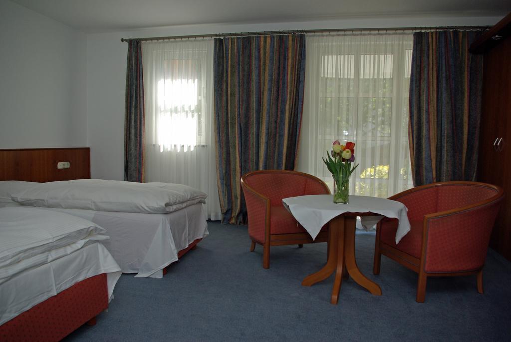 Hotel Alte Bruecke Bad Homburg vor der Höhe Δωμάτιο φωτογραφία