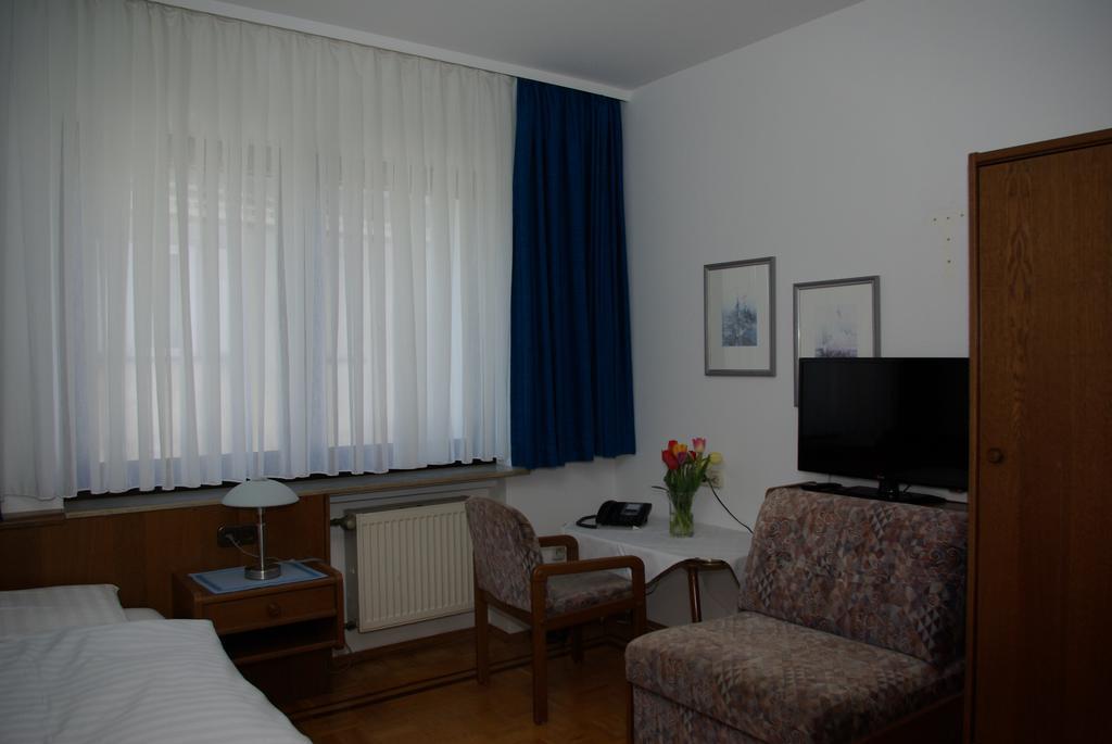 Hotel Alte Bruecke Bad Homburg vor der Höhe Δωμάτιο φωτογραφία